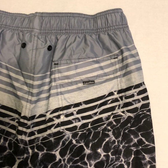 NWT Calvin Klein Men’s Swim Trunks - Mesh Lining - Picture 6 of 8